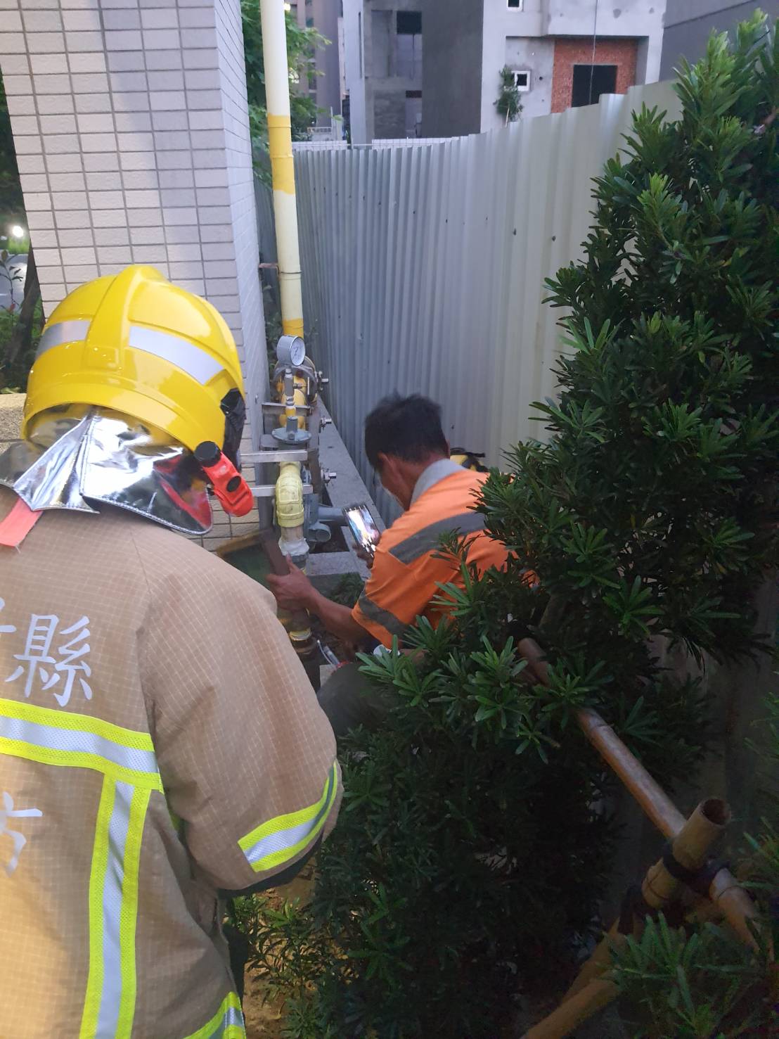 竹北瓦斯外洩修復完成 新竹瓦斯:工地開挖地基下陷釀漏氣 的代表圖